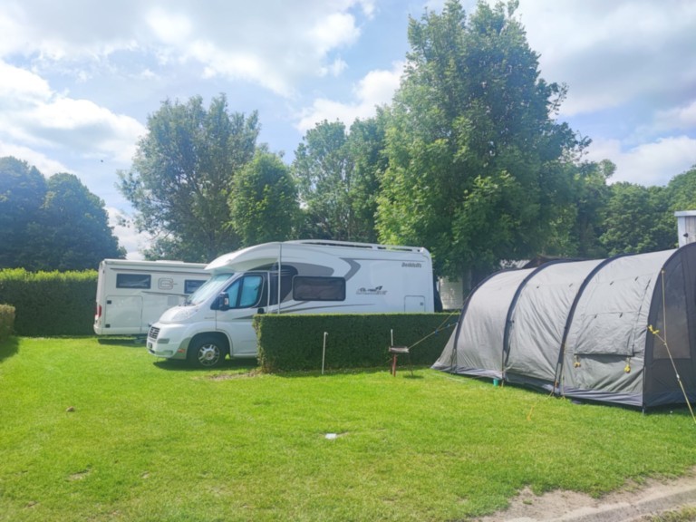 Camping Vauban disposent de parcelles de passages 